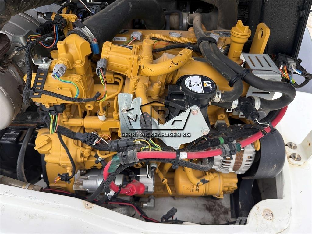 CAT 908M Incarcator pe pneuri