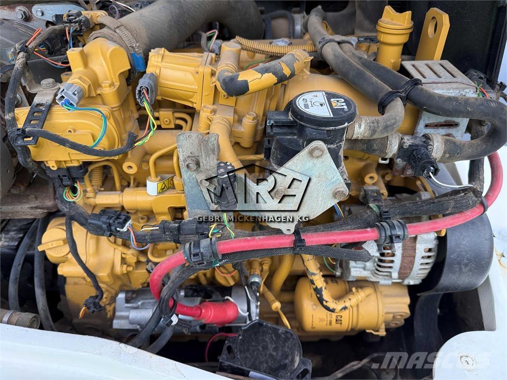 CAT 908M Incarcator pe pneuri