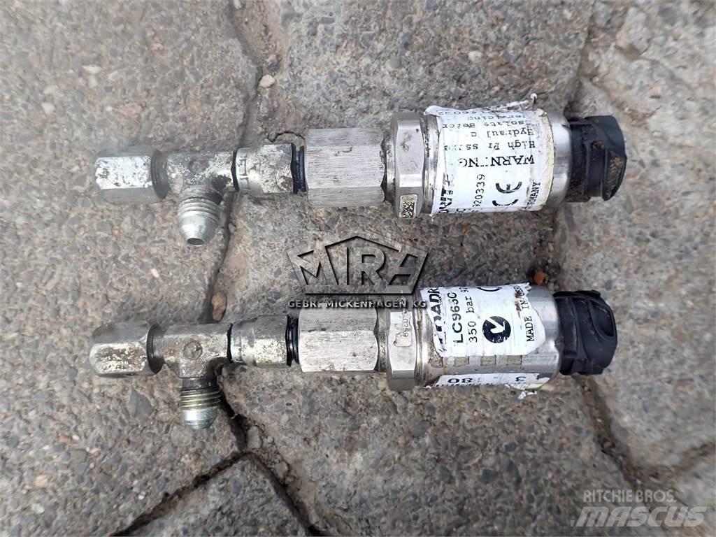 CAT 926 M/ Waage Cabine si interior