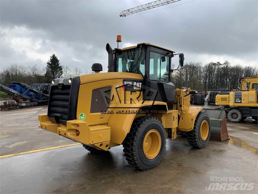 CAT 930M Incarcator pe pneuri