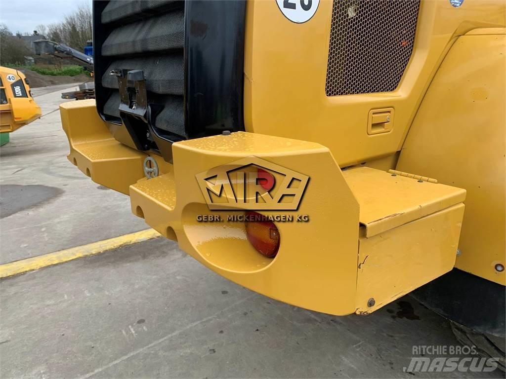 CAT 930M Incarcator pe pneuri