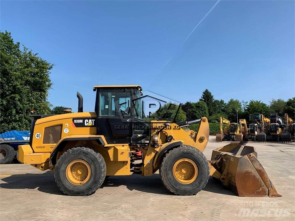 CAT 938M Incarcator pe pneuri
