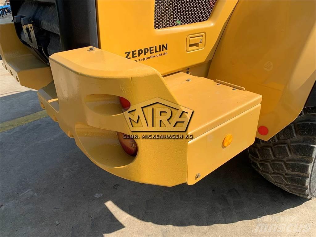 CAT 938M Incarcator pe pneuri