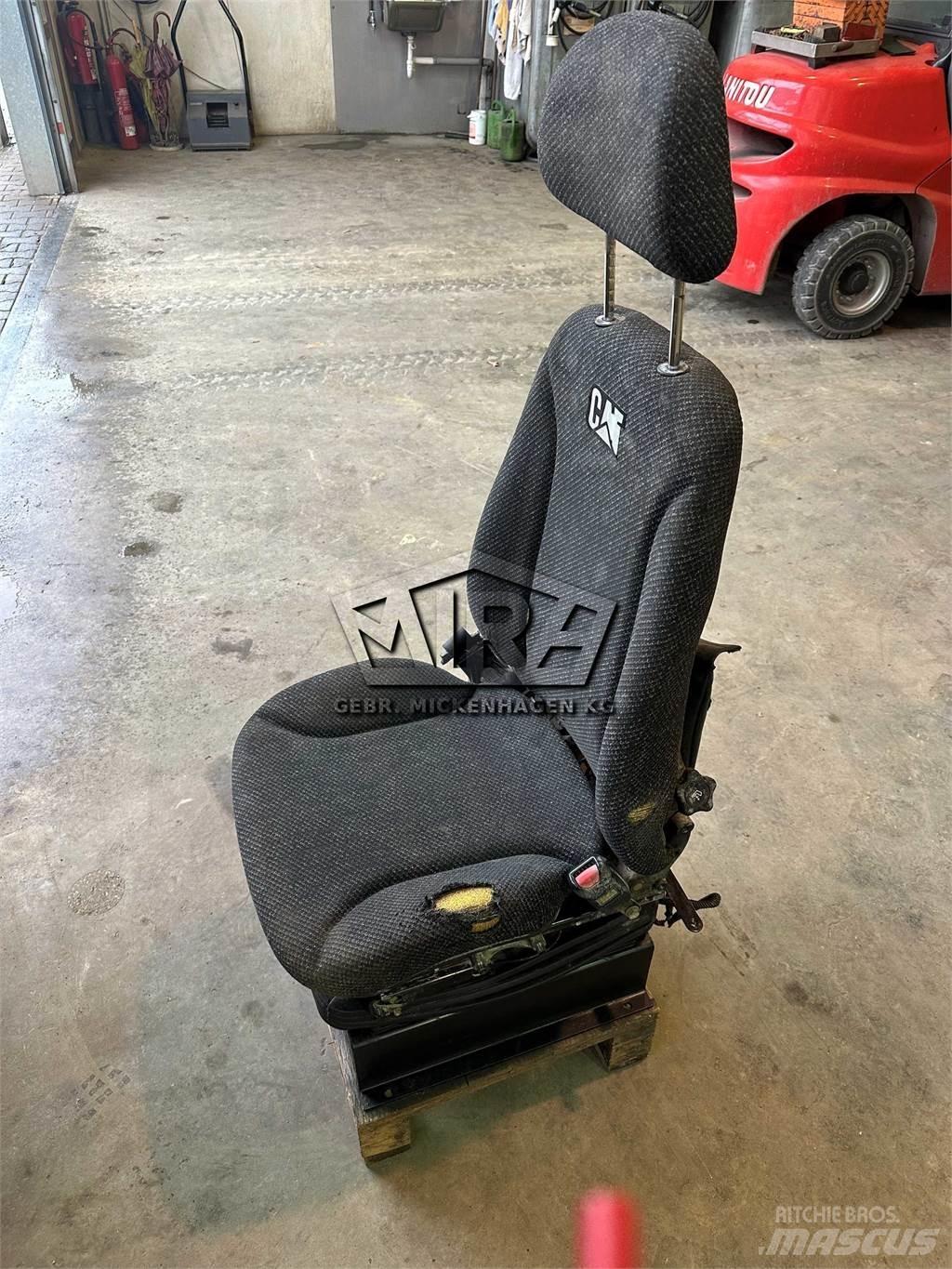 CAT 966 KXE / Sitz Cabine si interior