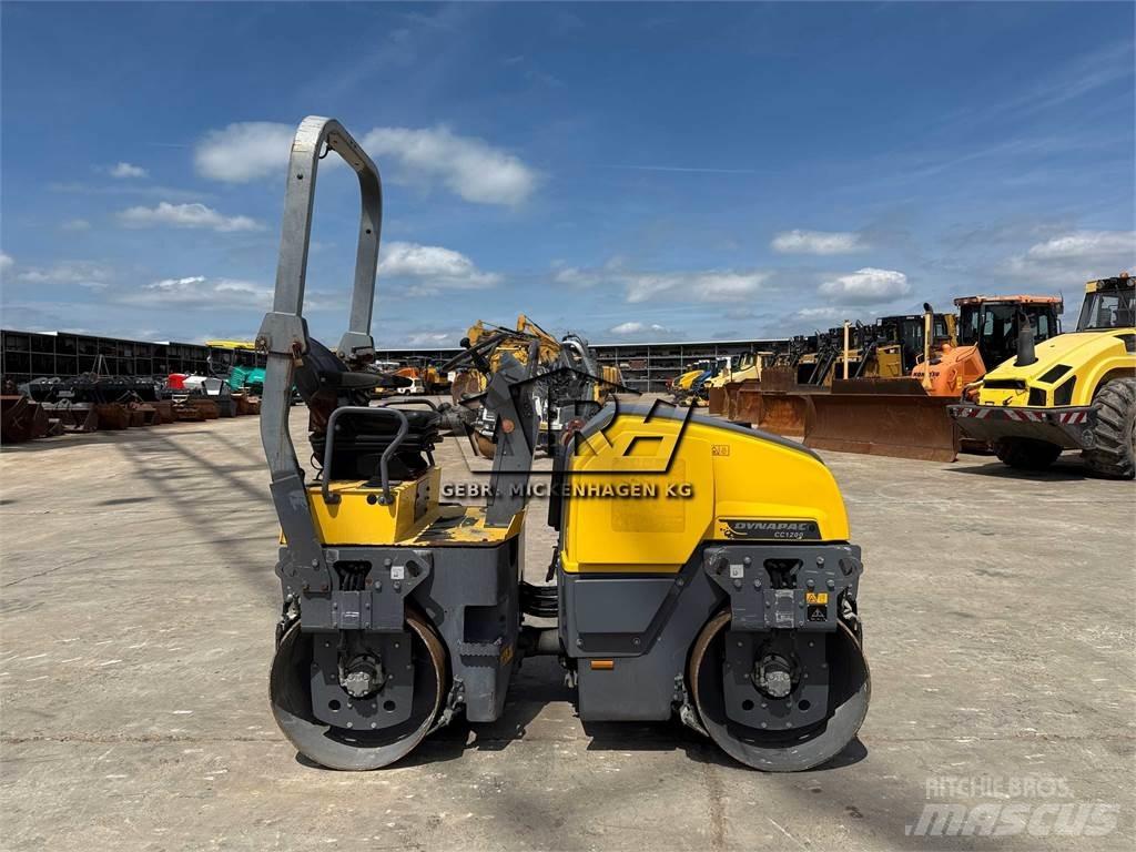 Dynapac CC1200 Cilindri compactori dubli
