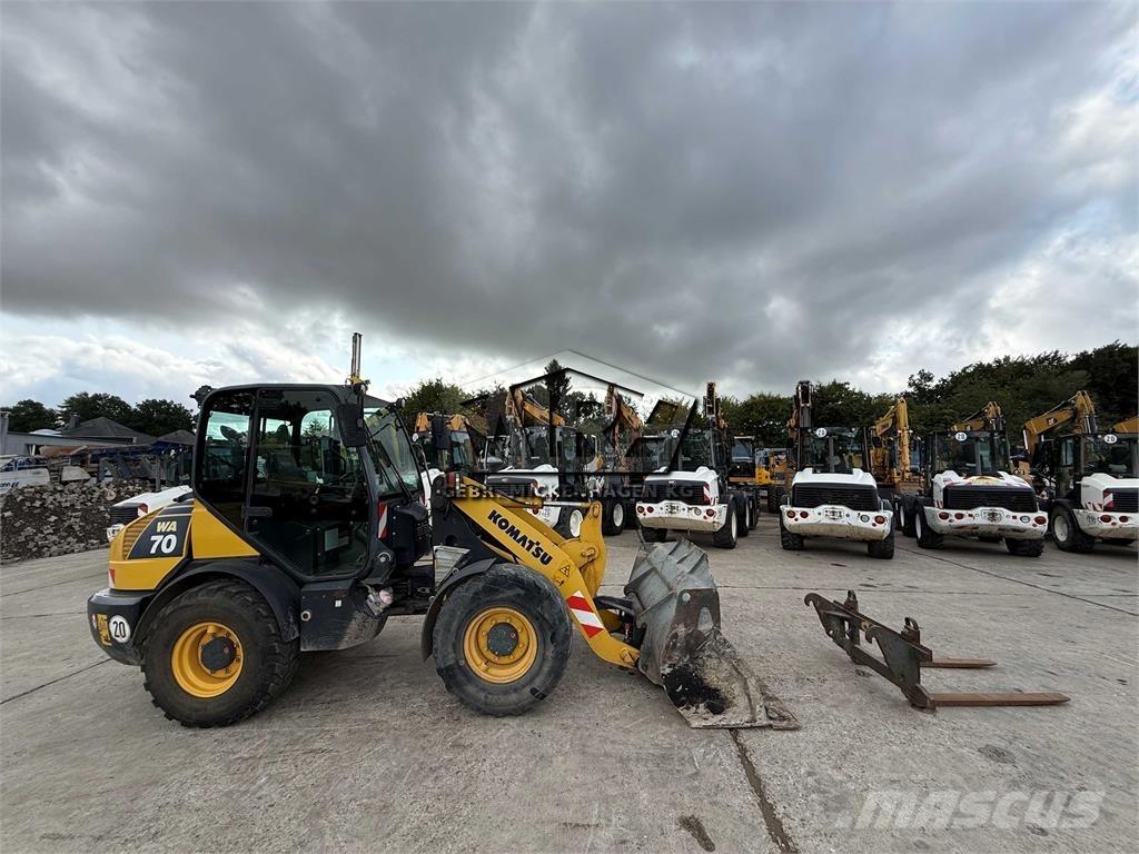 Komatsu WA70-7 Incarcator pe pneuri