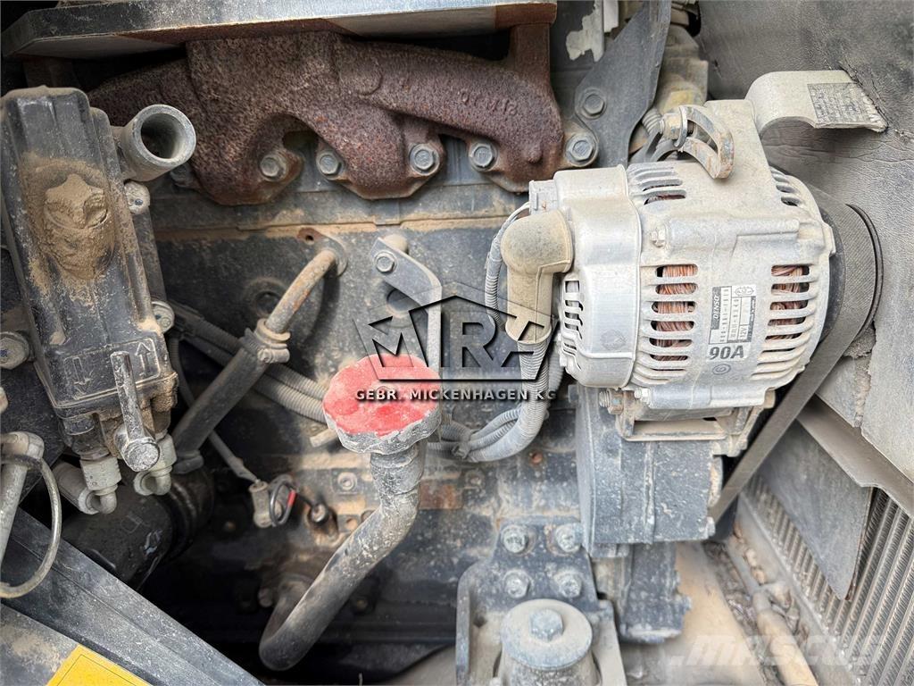 Komatsu WA70-7 Incarcator pe pneuri