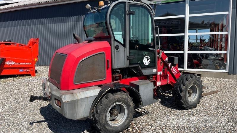 HZM 812 Incarcator pe pneuri
