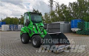 Avant Tecno 635 Incarcator pe pneuri