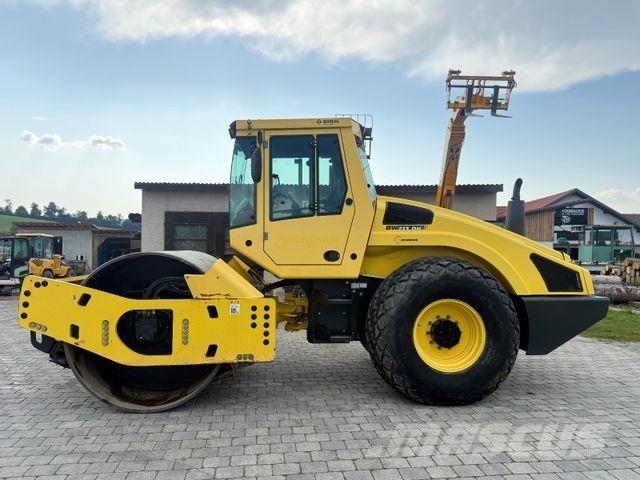 Bobcat 213 DH-4 Alti cilindri compactori