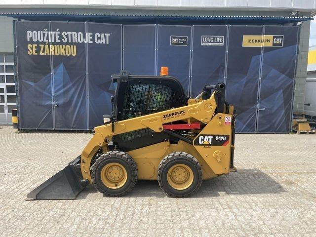 CAT 242D Utilaje construcții - Altele