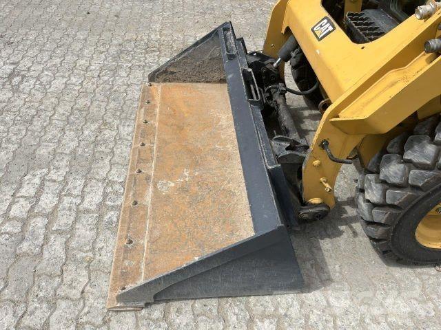 CAT 242D Utilaje construcții - Altele