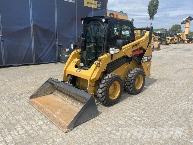 CAT 242D Utilaje construcții - Altele
