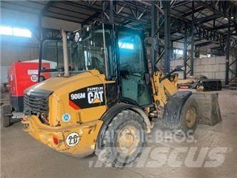 CAT 906M Incarcator pe pneuri