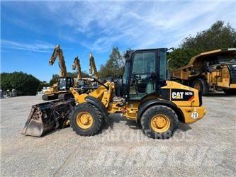 CAT 907 H2 Incarcator pe pneuri