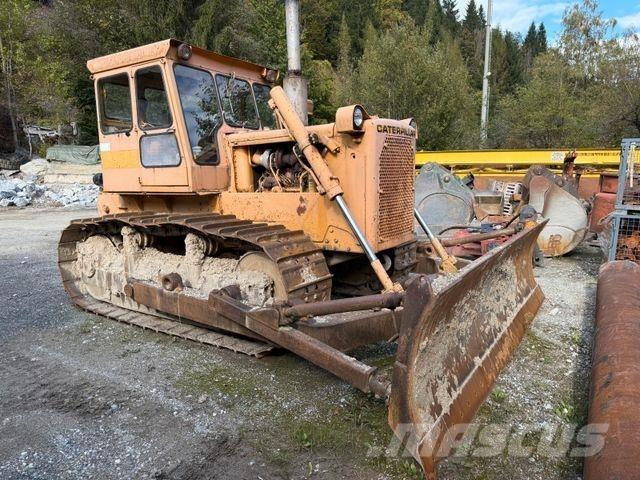 CAT D6C Buldozere pe senile
