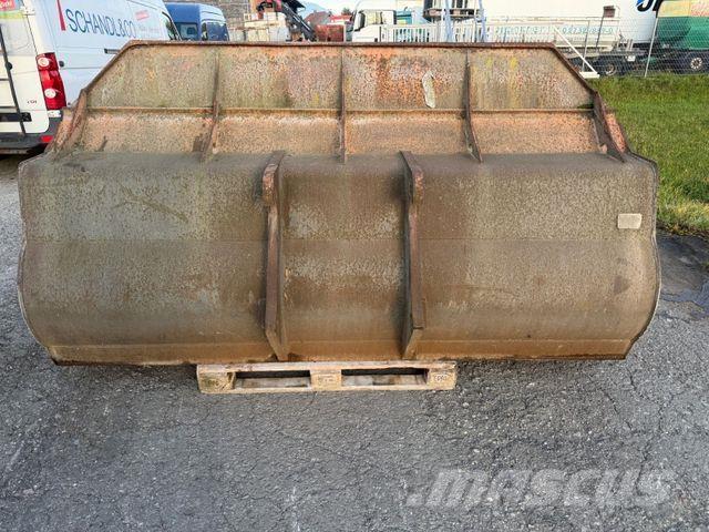  DIV. SCHAUFEL Incarcator pe pneuri