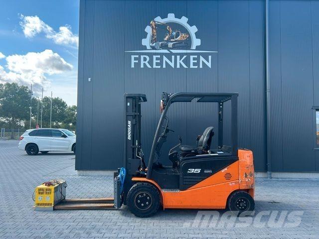 Doosan B 35 NS Stivuitor electric