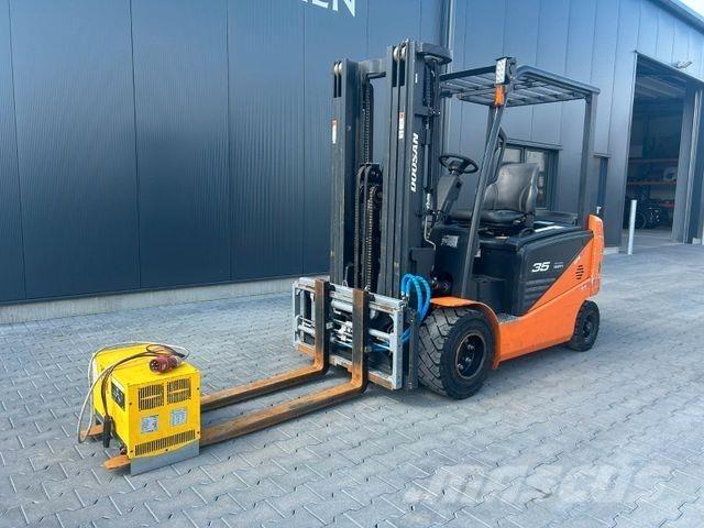 Doosan B 35 NS Stivuitor electric