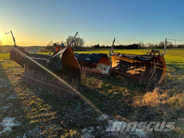 Dücker Schneepflug Pluguri reversibile