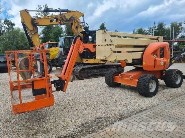 JLG 450 AJ - Nacele cu brat articulat