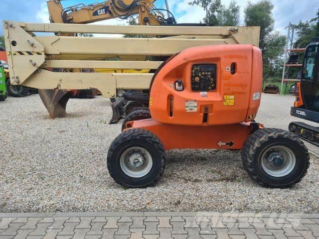 JLG 450 AJ - Nacele cu brat articulat