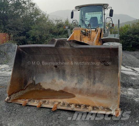 Liebherr L 574 Incarcator pe pneuri