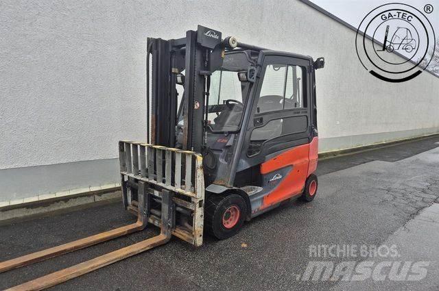 Linde E25/600 HL Stivuitor electric