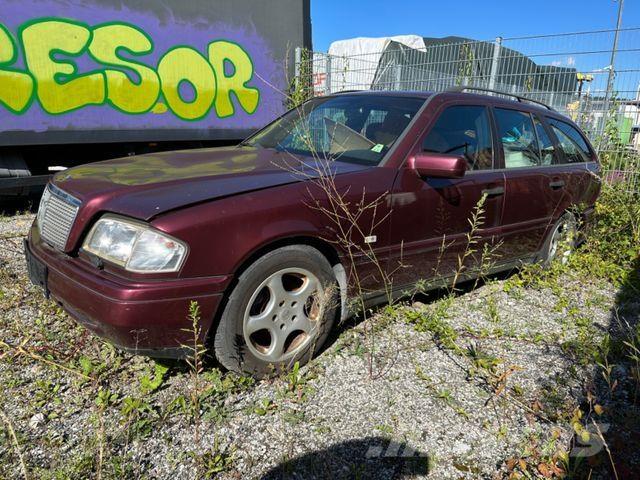 Mercedes-Benz 200 Masini