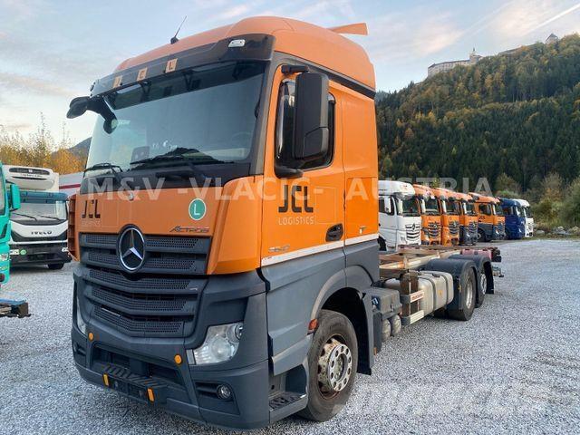 Mercedes-Benz 2542 Camion cabina sasiu