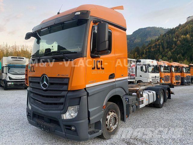 Mercedes-Benz 2542 Camion cabina sasiu