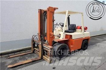 Nissan BF03A35U Stivuitor GPL