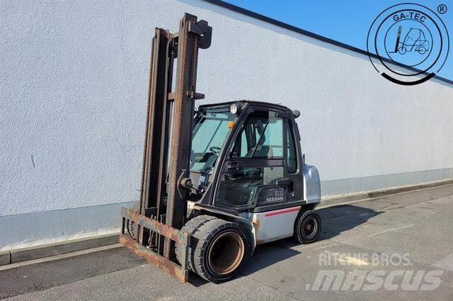 Nissan YG1D2A320 Stivuitor diesel