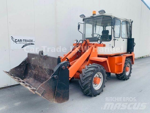 Schaeff SKB 902 Buldoexcavatoare