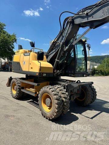 Volvo EW 140 D Excavatoare cu roti