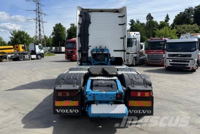 Volvo FH16-750 6x2 Autotractoare