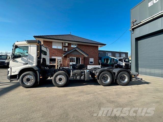 Volvo FMX 500 8x4 Camion cabina sasiu