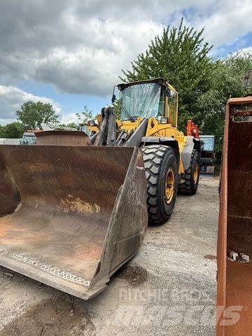 Volvo L 120 E Incarcator pe pneuri