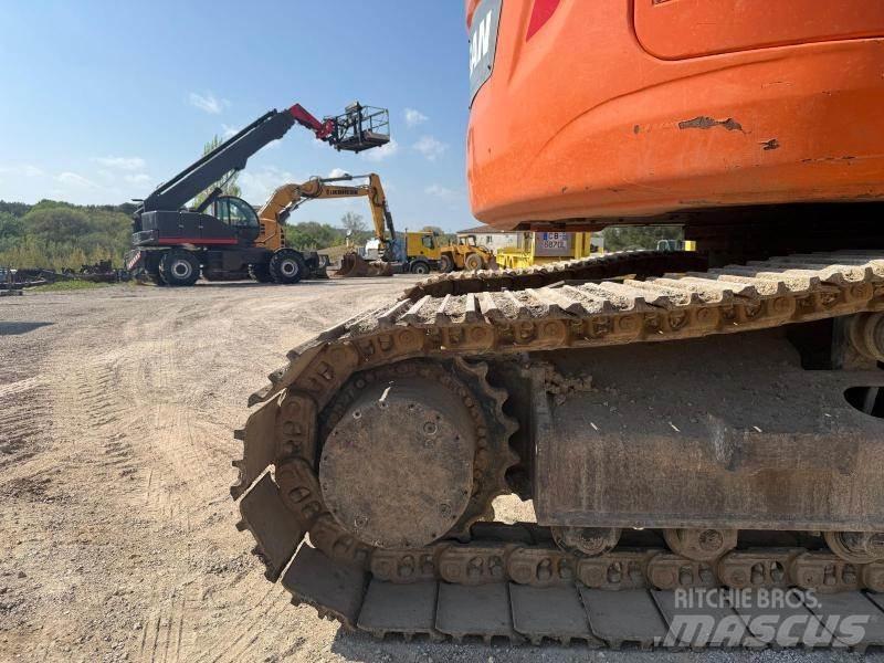 Doosan DX235LCR Excavatoare pe șenile
