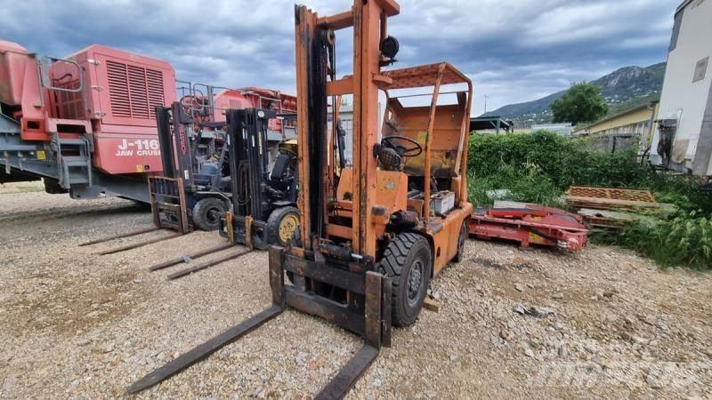 Komatsu FD25T Strivuitoare-altele