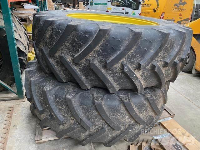 John Deere 7R Roti