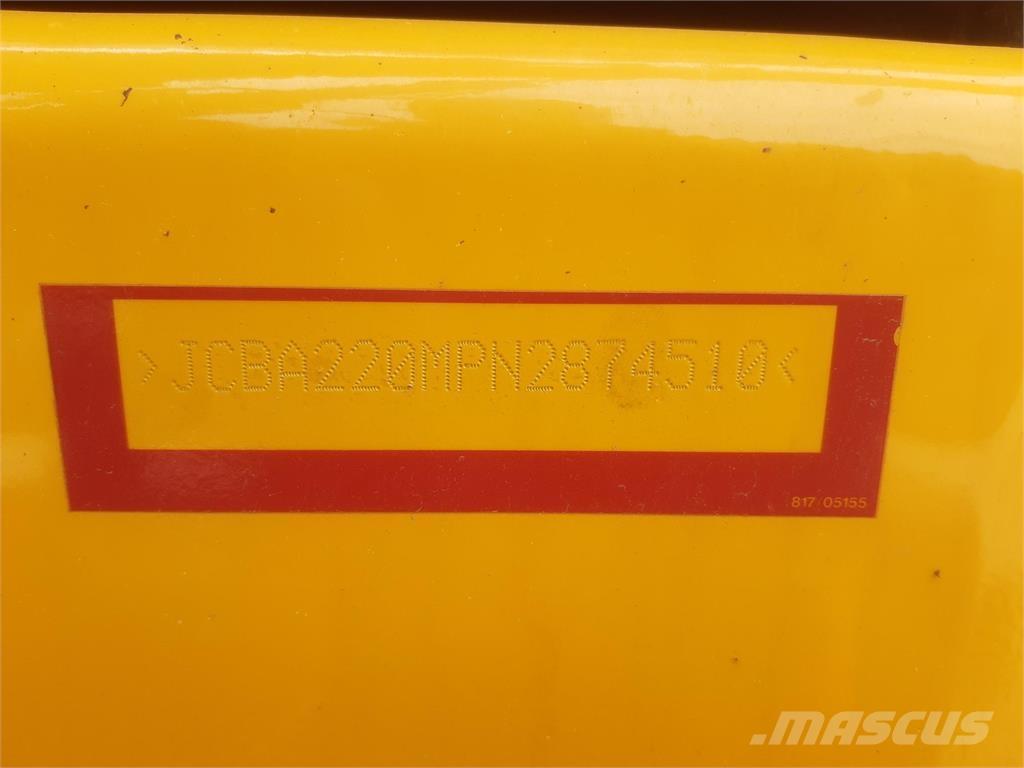 JCB  Excavatoare pe șenile
