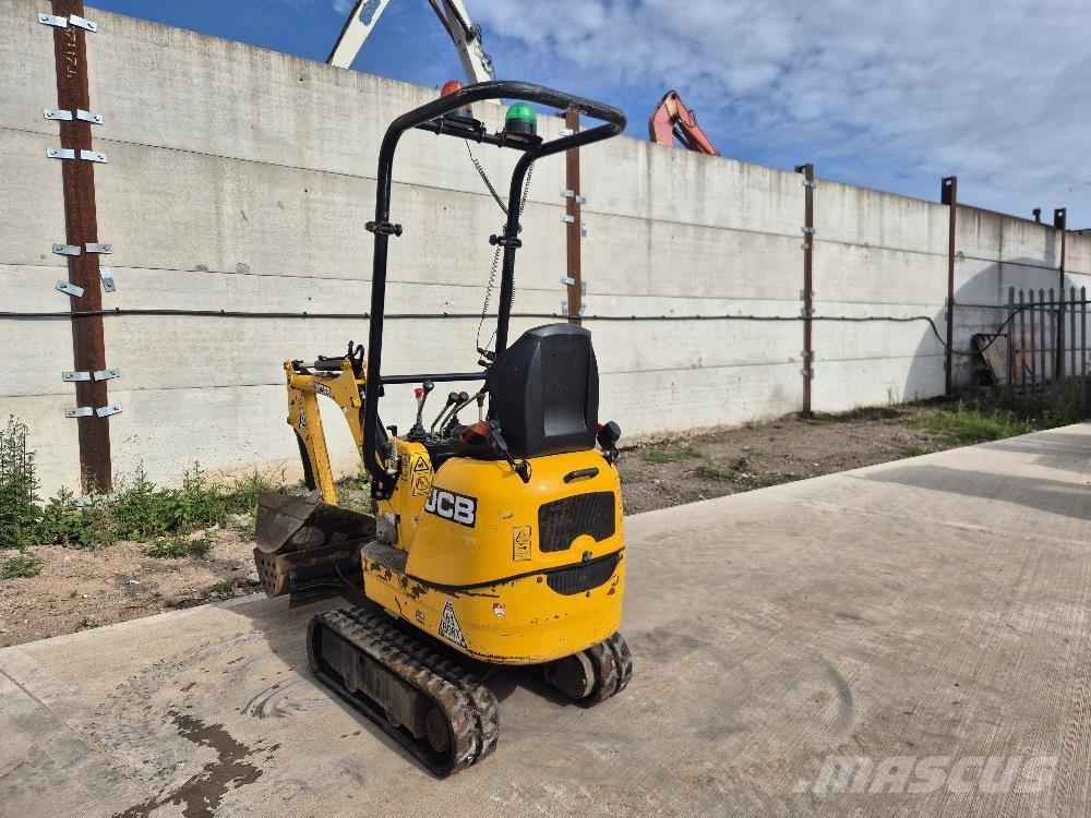 JCB 8008 Excavatoare pe șenile
