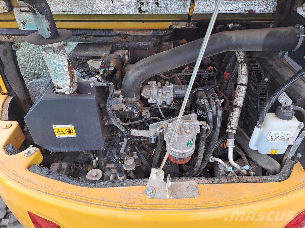 Komatsu  Excavatoare pe șenile
