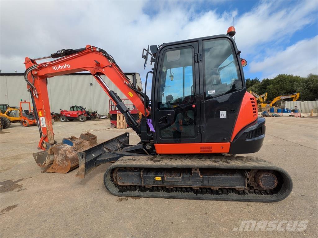 Kubota  Mini excavatoare < 7t
