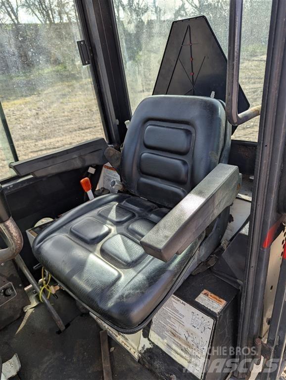 Bobcat X220 Mini excavatoare < 7t