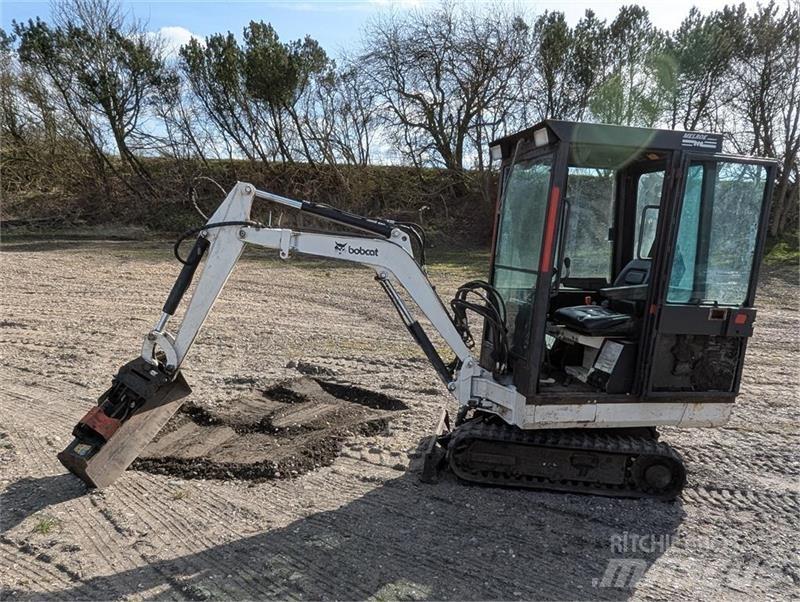 Bobcat X220 Mini excavatoare < 7t