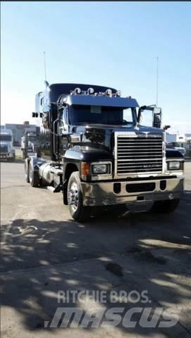 Mack CHU Autotractoare