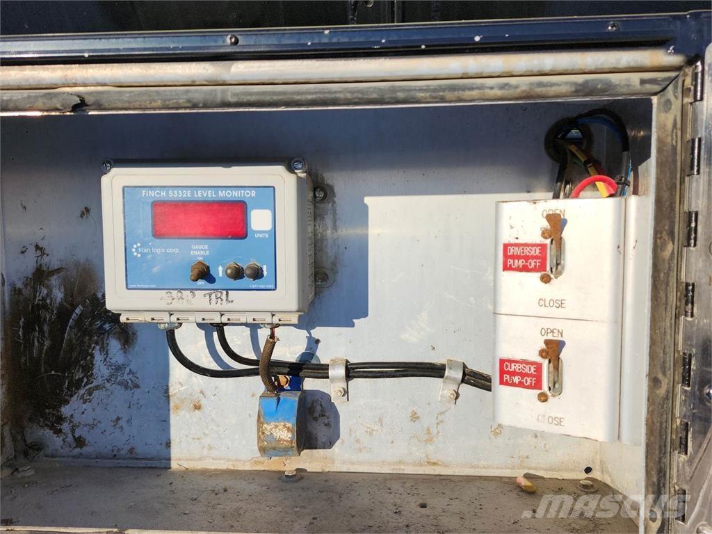 Advance  Remorci Cisterne