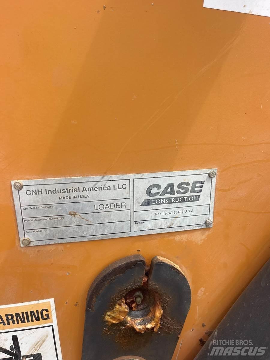 CASE 521F Incarcator pe pneuri